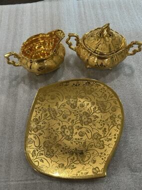 Osborne 22 Karat Gold Gilded Porcelain Elaborate Floral Pattern Serving Set